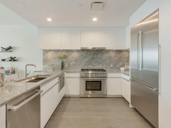 320 Adolphus Avenue image 5 of 43