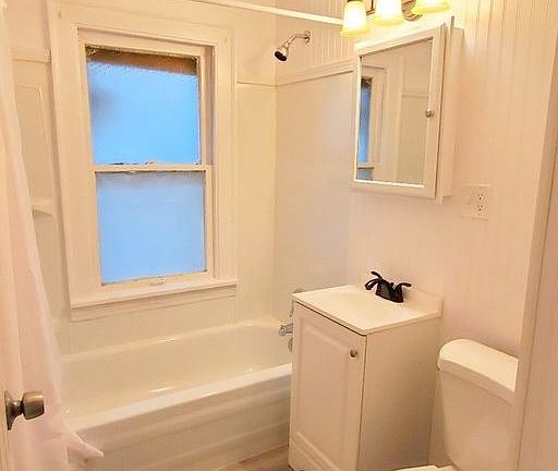 5th image of 12706 Iowa Ave #2