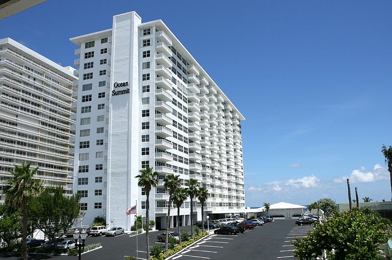 1st image of 4010 Galt Ocean Dr APT 401