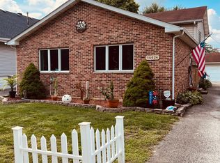 14624 Kolmar Ave, Midlothian, IL 60445