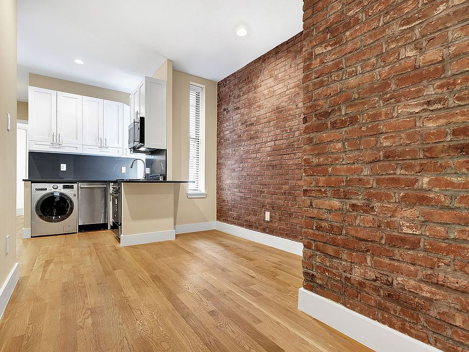 1st image of 400 W 56th St APT 5D