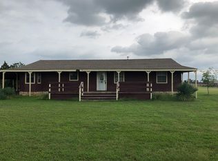 1493 Yowell Rd, Whitesboro, TX 76273