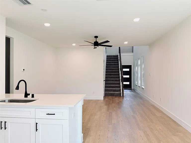 16575 Oasis Glade Dr — Photo 9