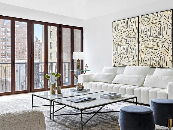 4th image of 210 W 77th St #10W