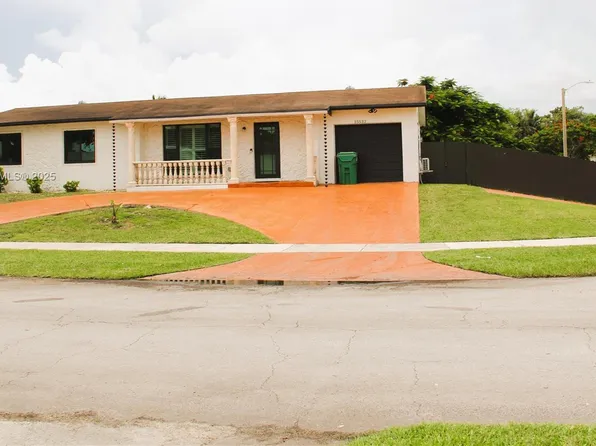 15532 SW 107th Pl, Miami, FL 33157