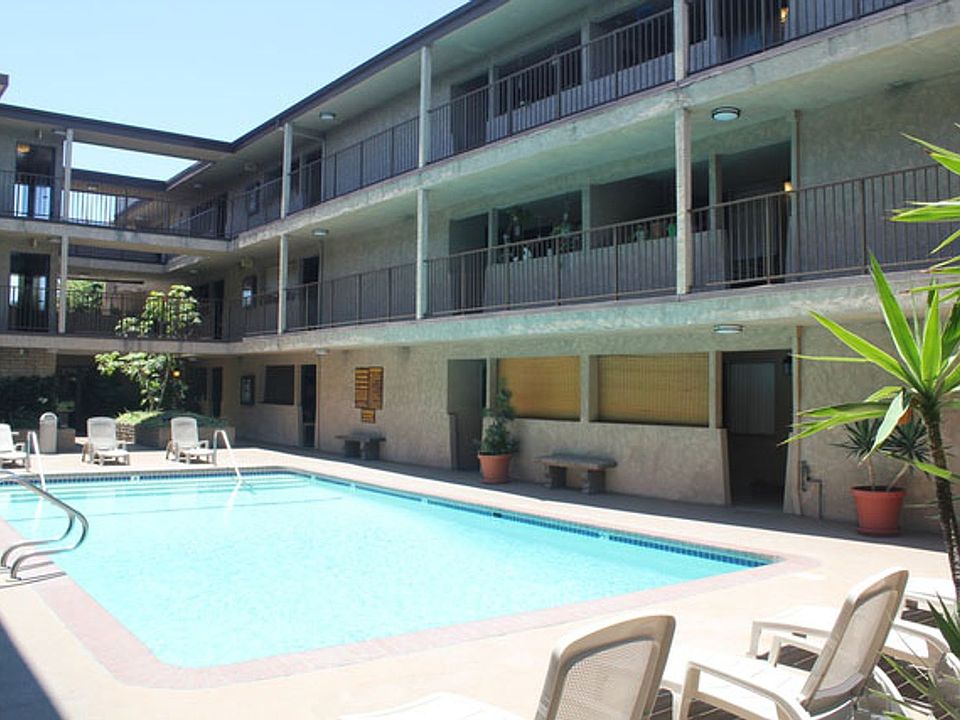 1st image of 2501 W Redondo Beach Blvd APT 102