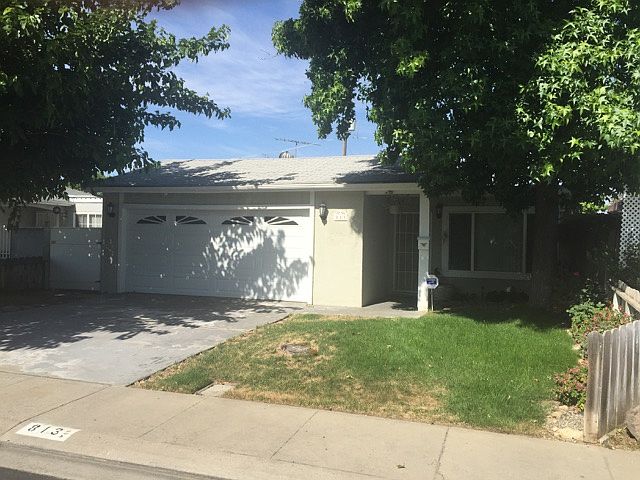 1st image of 813 Garden Gate Dr