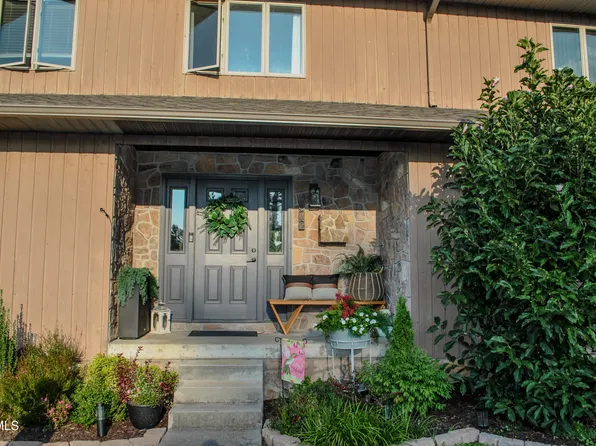 672 Fox Meadow Rd #10, Elizabethton, TN 37643