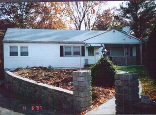 30 Truesdale Pl, Yonkers, NY 10705