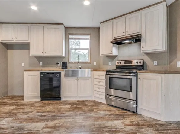 7613 County Road 275, Buffalo, TX 75831