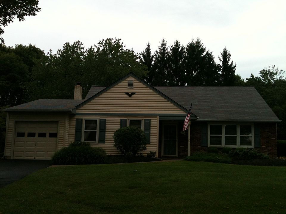1st image of 35 Gettysburg Ln