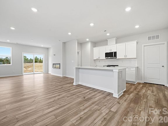 5th image of 8027 Midas Ln