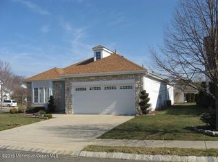 1 Oakmont Ln, Jackson, NJ 08527