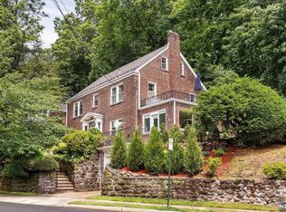 93 Paulin Blvd, Leonia, NJ 07605