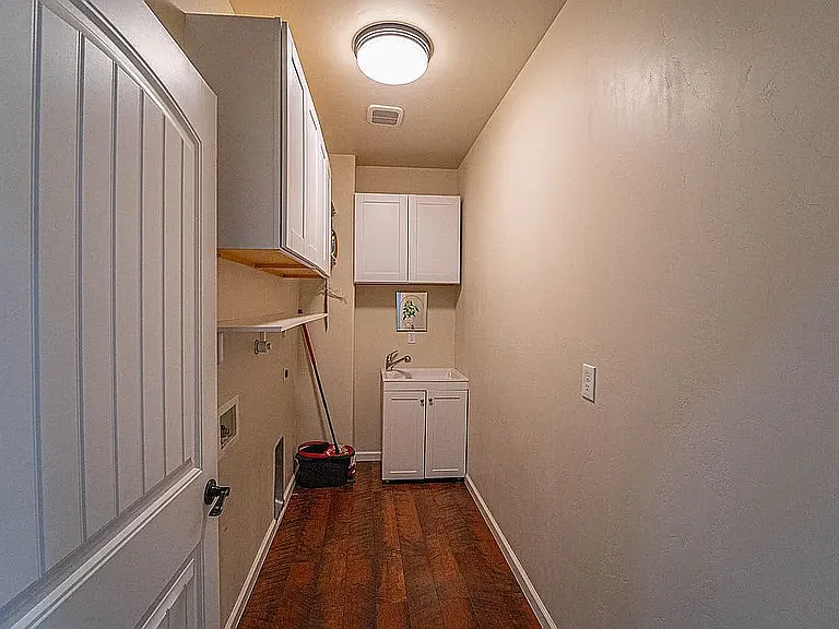 820 Serrano Pointe St NW — Photo 20