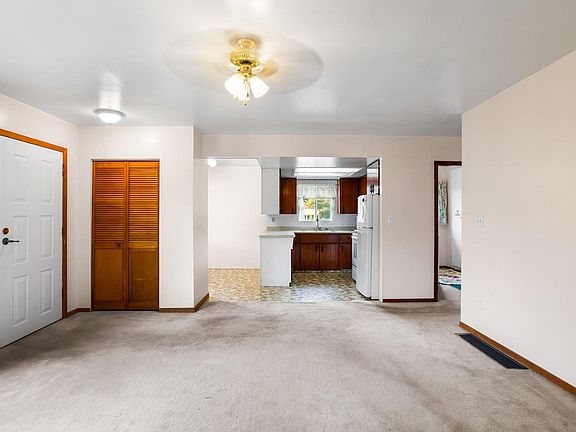 4th image of 5368 McCallum Rd