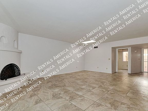 3rd image of 5342 N Camino De La Culebra
