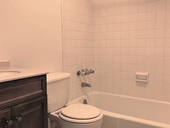 5th image of 200 W 78th St APT 4B