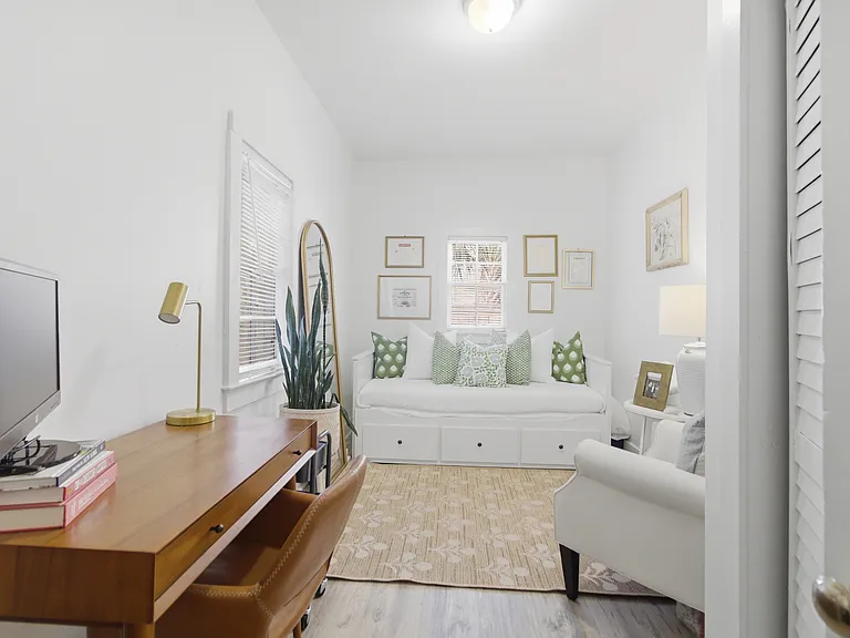 21 Felix St #A — Photo 3