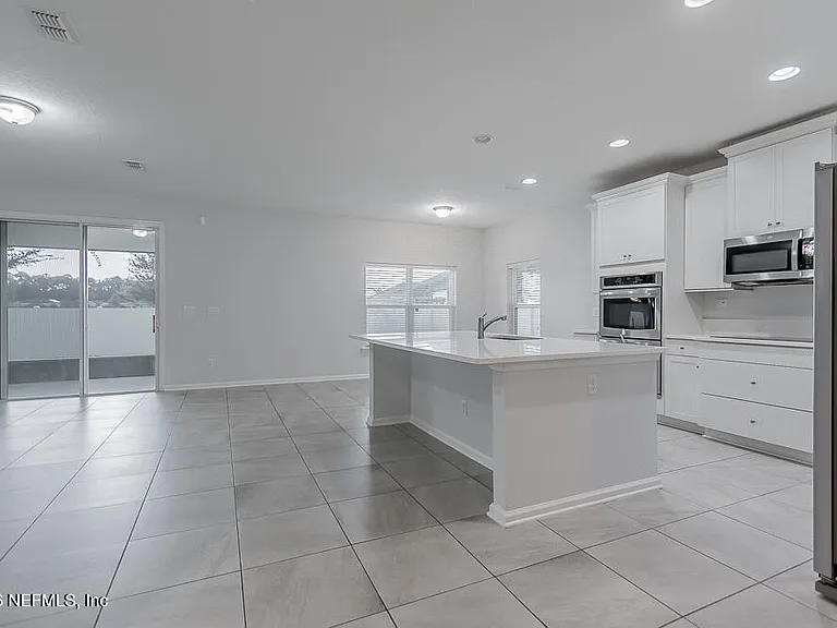 1492 Autumn Pines Dr — Photo 9