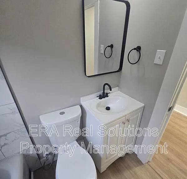 1056 Wilson Ave #D — Photo 7