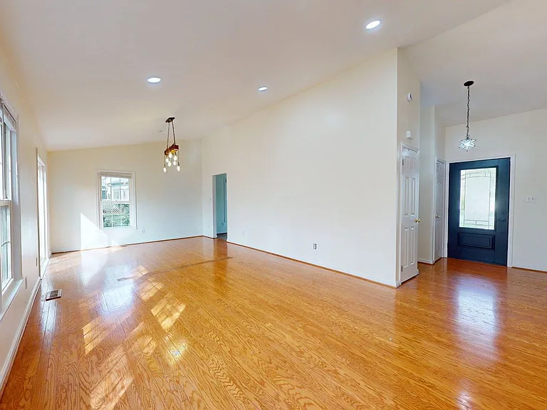 12043 Stoneford Dr — Photo 6