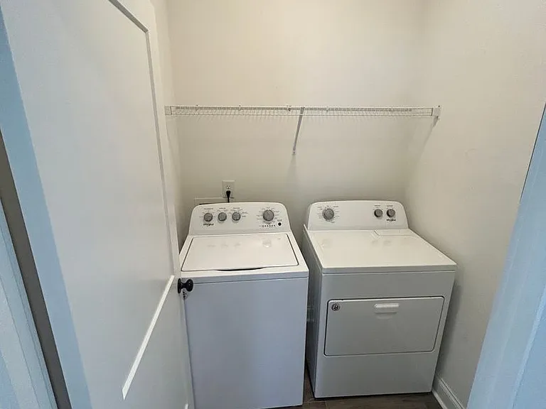 27 Burgess Ave — Photo 11