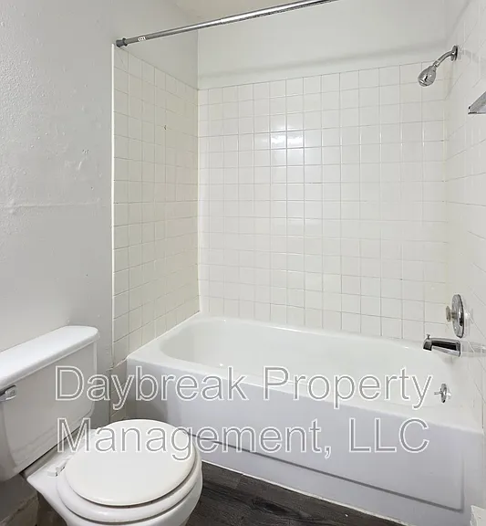 2408 3rd Ave N #6 — Photo 9
