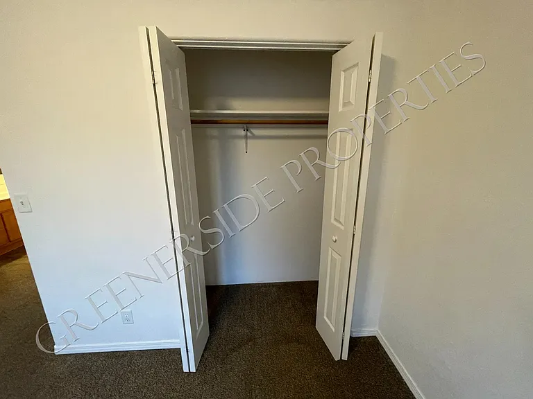 2nd Bedroom Closet