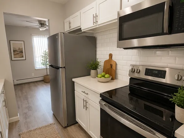33247 Kingslane Ct, 33247 Kingslane Ct APT 10, Farmington, MI 48336