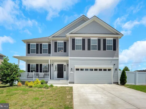14 Candleberry Dr, La Plata, MD 20646