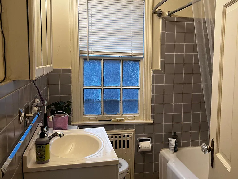 5840 Elmer St #5840 — Photo 5