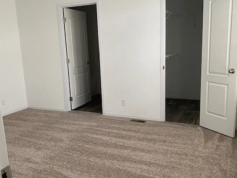 3011 Garfield Rd N #34 — Photo 8