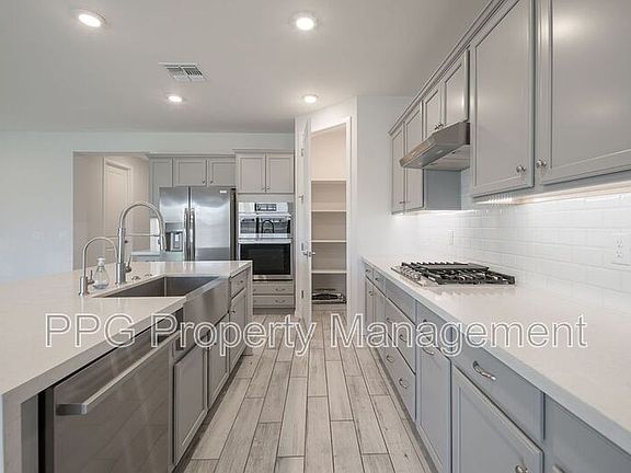 4th image of 8576 N 175th Ln