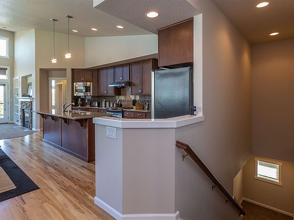 4th image of 1010 W Osprey Heights Dr