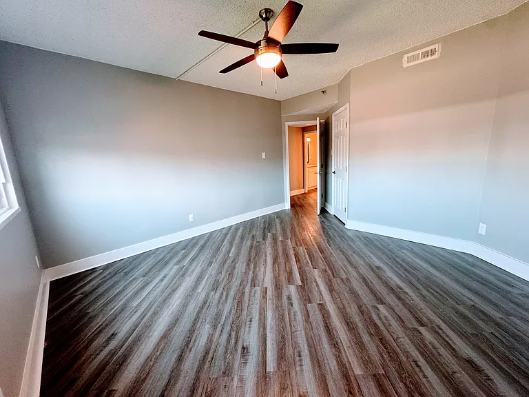 Clear Lake Place — Photo 94