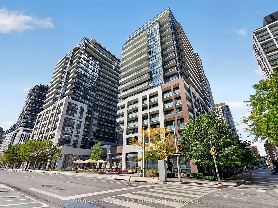 460 Adelaide St E #605