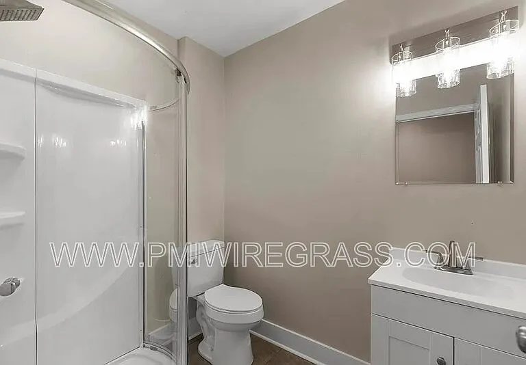 119 Sharon Ct — Photo 10