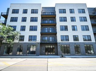 2127 W Madison St #404, Chicago, IL 60612