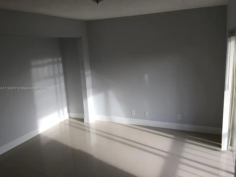 7501 NW 16th St #3303 — Photo 13