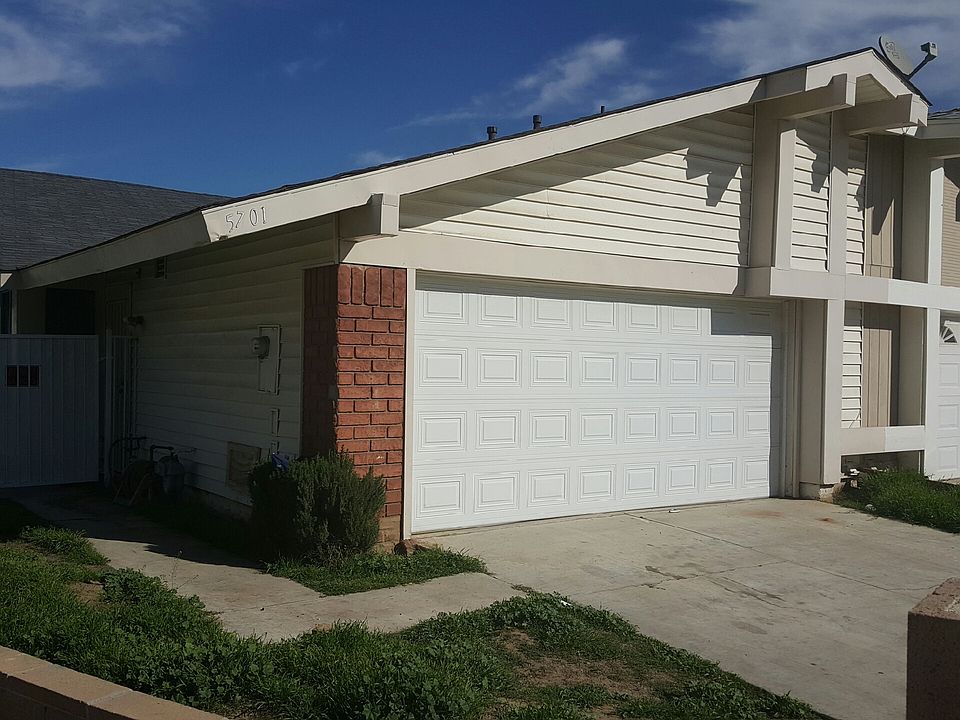 2nd image of 5701 Sexton Ln