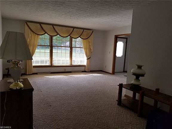 2nd image of 6364 Farmington Cir