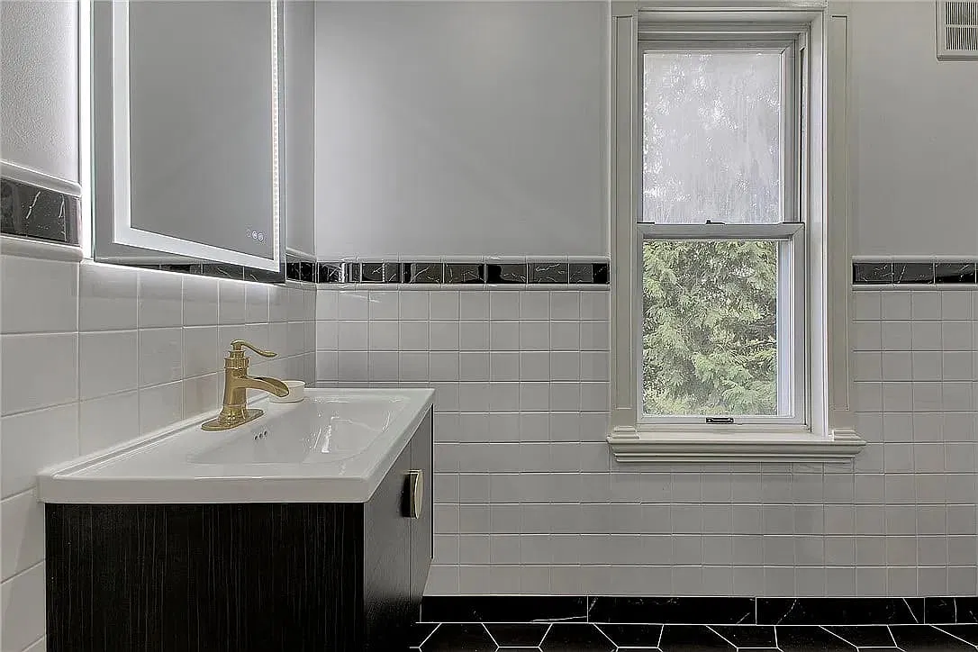 3 bed, 1.5 bath, $1,400 — Photo 4