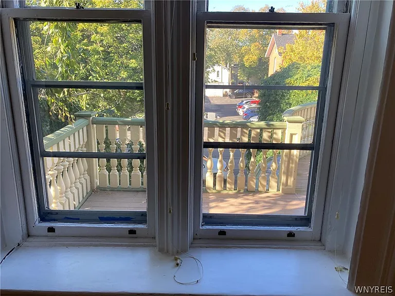 455 Franklin St #5 — Photo 6