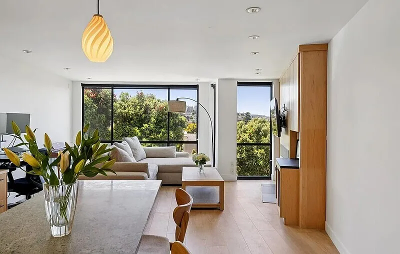 1 bed, 1.0 bath, 660 sqft, $4,500 — Photo 3