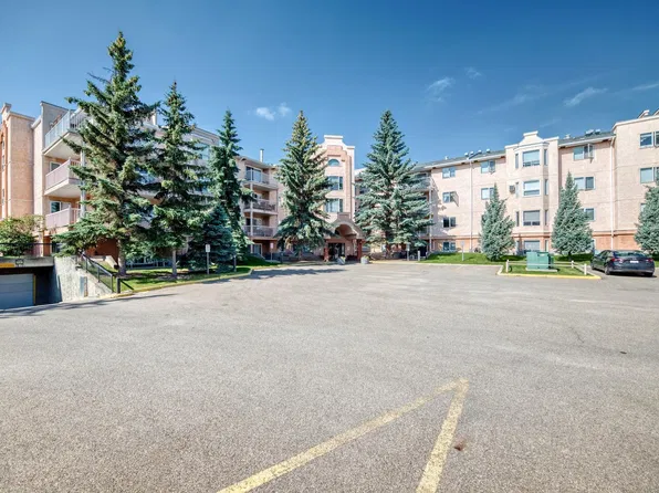 10945 21st Ave NW #109, Edmonton, AB T6J 6R3