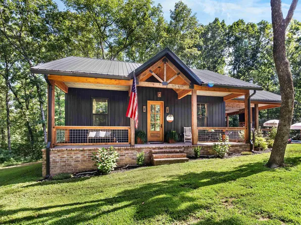 378 Lone Pine Rd N, Greers Ferry, AR 72067