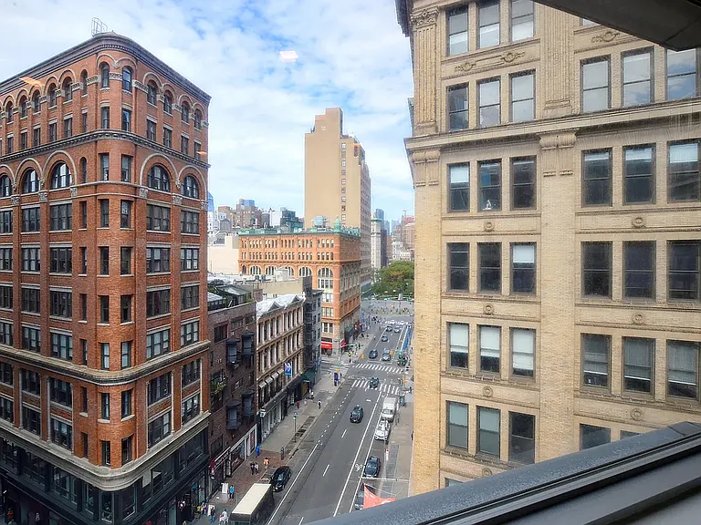 60 E 12th St #7F — Photo 3