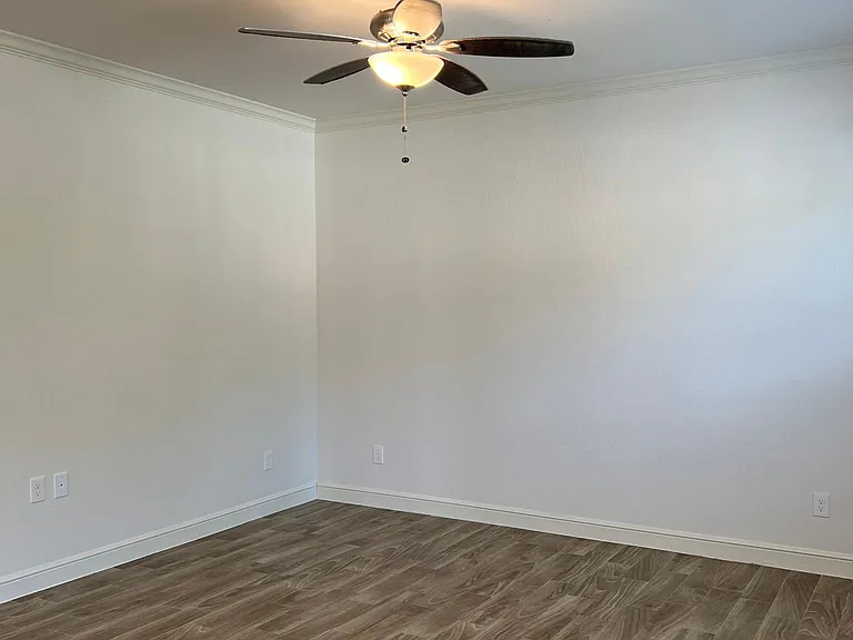 2606 Appian Way #B — Photo 3