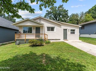 2705 Spencer St, Knoxville, TN 37917